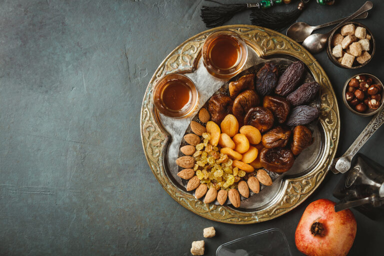 5 Foods to break your fast with