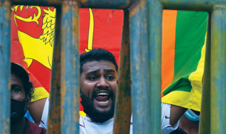 Sri Lankan lawmakers seek interim government to solve crisis