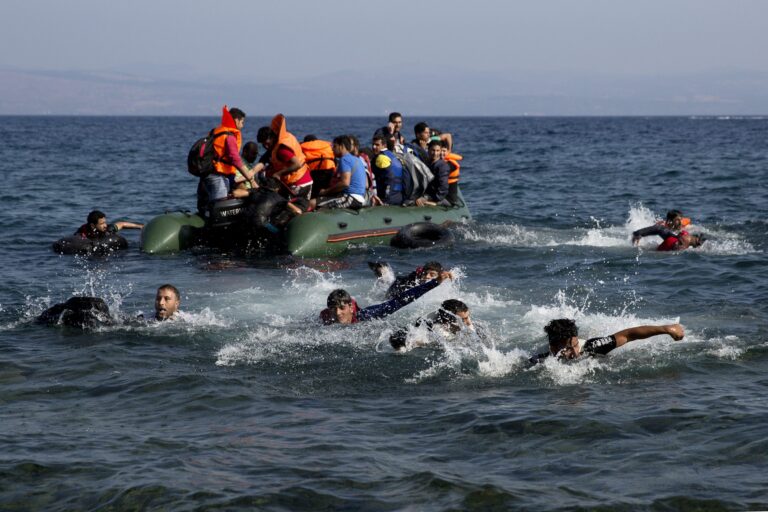 HRW accuses Greek authorities of abusing asylum seekers