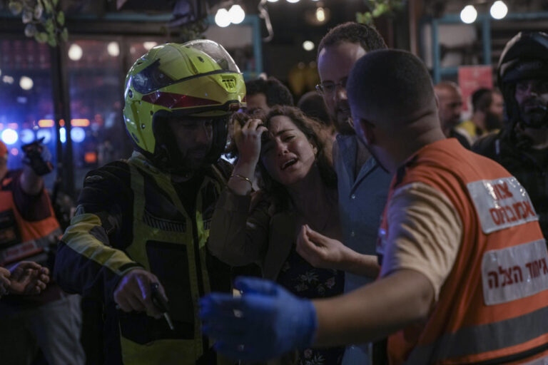 Israeli hospital: 2 killed, 8 wounded in Tel Aviv shooting