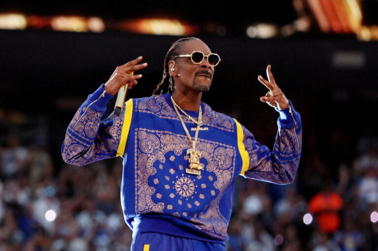 Snoop Dogg accuser withdraws sex assault case