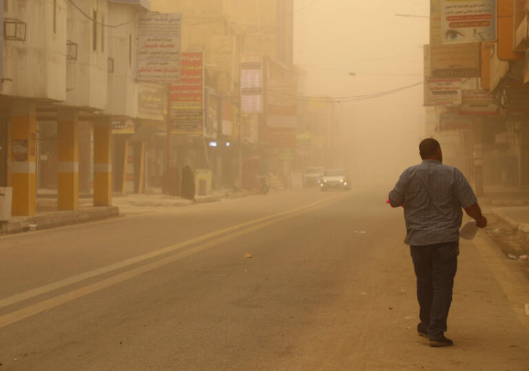 Dozens hospitalized as Iraq gripped by dust storm