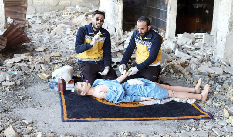 Syria rescuers film tutorial to aid Ukraine’s first responders
