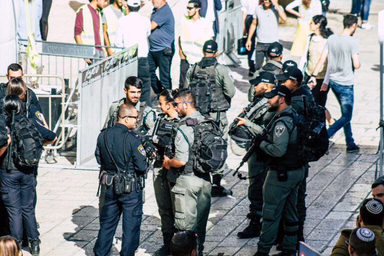 Palestinian killed after stabbing Israeli police officer