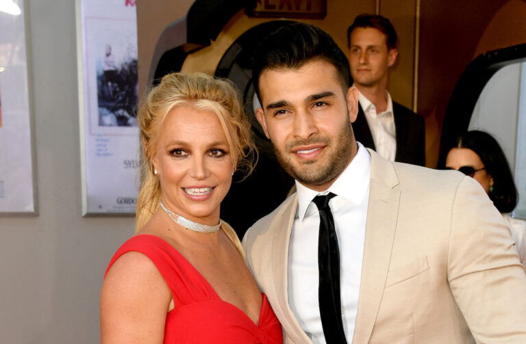 Celebs congratulate Britney Spears on pregnancy news