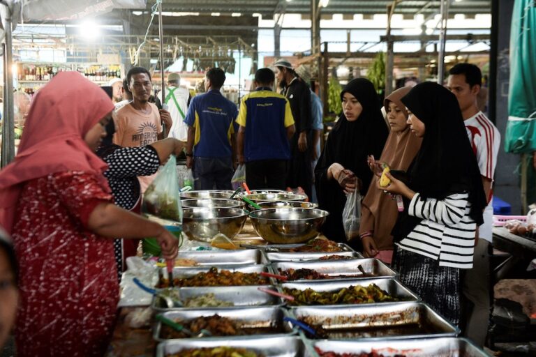 From halal curries to murtabak, Bangkok offers hearty Ramadan fare