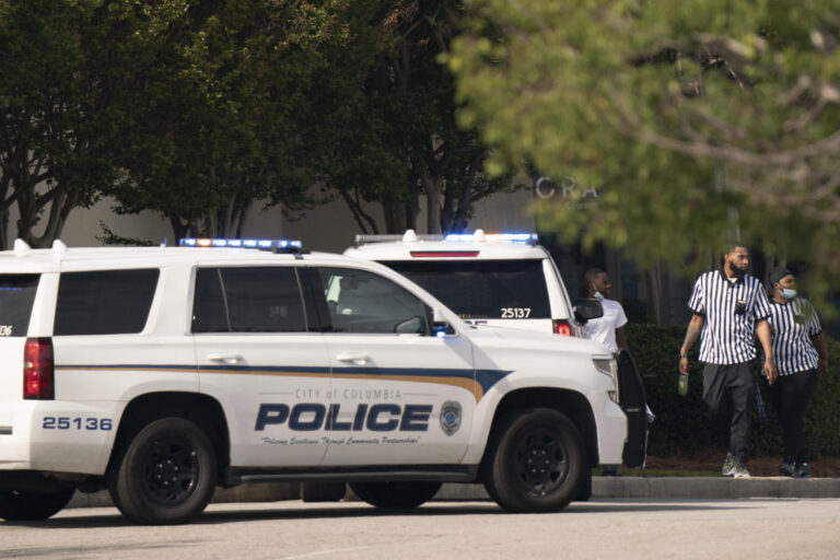 Police arrest suspect in South Carolina mall shooting