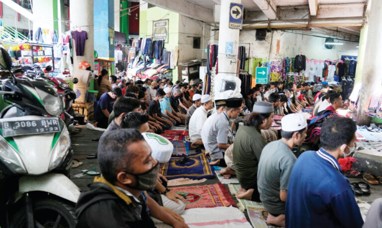 Ahead of Eid exodus, govt says 99% Indonesians have COVID-19 antibodies