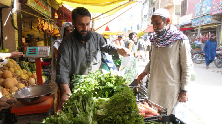 In a display of Ramadan kindness, Pakistani greengrocer gives up profit as food prices soar