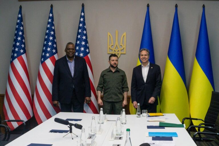 US promises more Ukraine aid, Biden announces veteran envoy