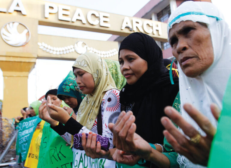Over 5,000 former separatist fighters to join Philippine police