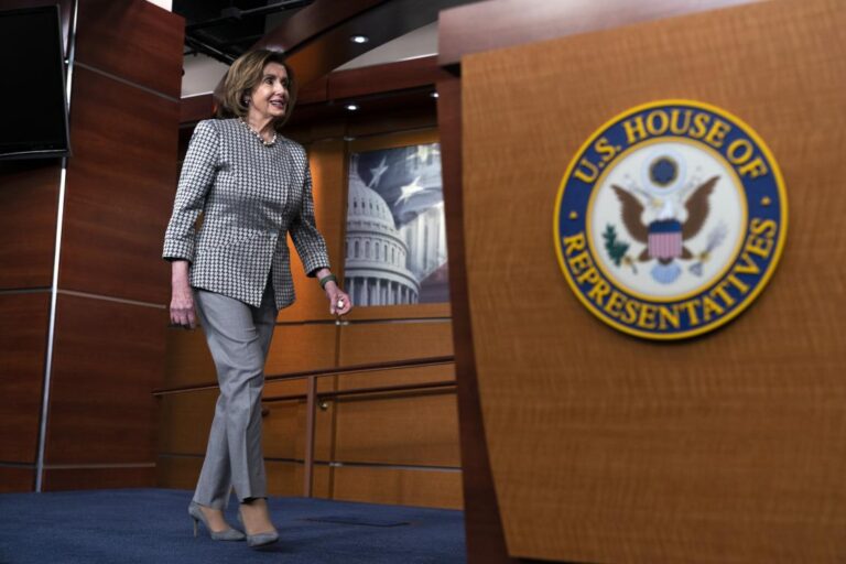 US House speaker Nancy Pelosi visits Kyiv, meets with Ukraine president
