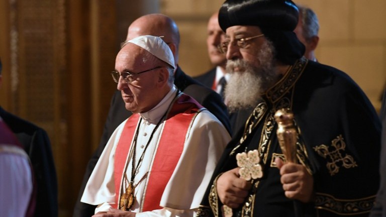 Pope Francis extends ‘unfailing friendship’ to Coptic Christians
