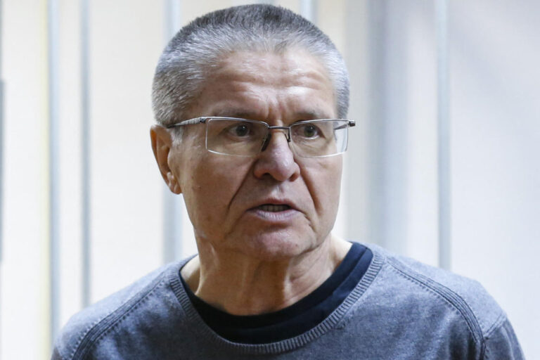Russian ex-minister jailed for bribery released on parole