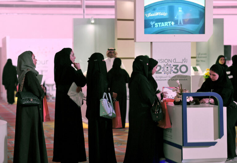 How digitalization is boosting Arab female labor force participation