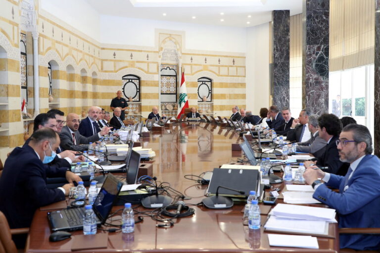Lebanon cabinet passes financial recovery plan: Ministerial sources
