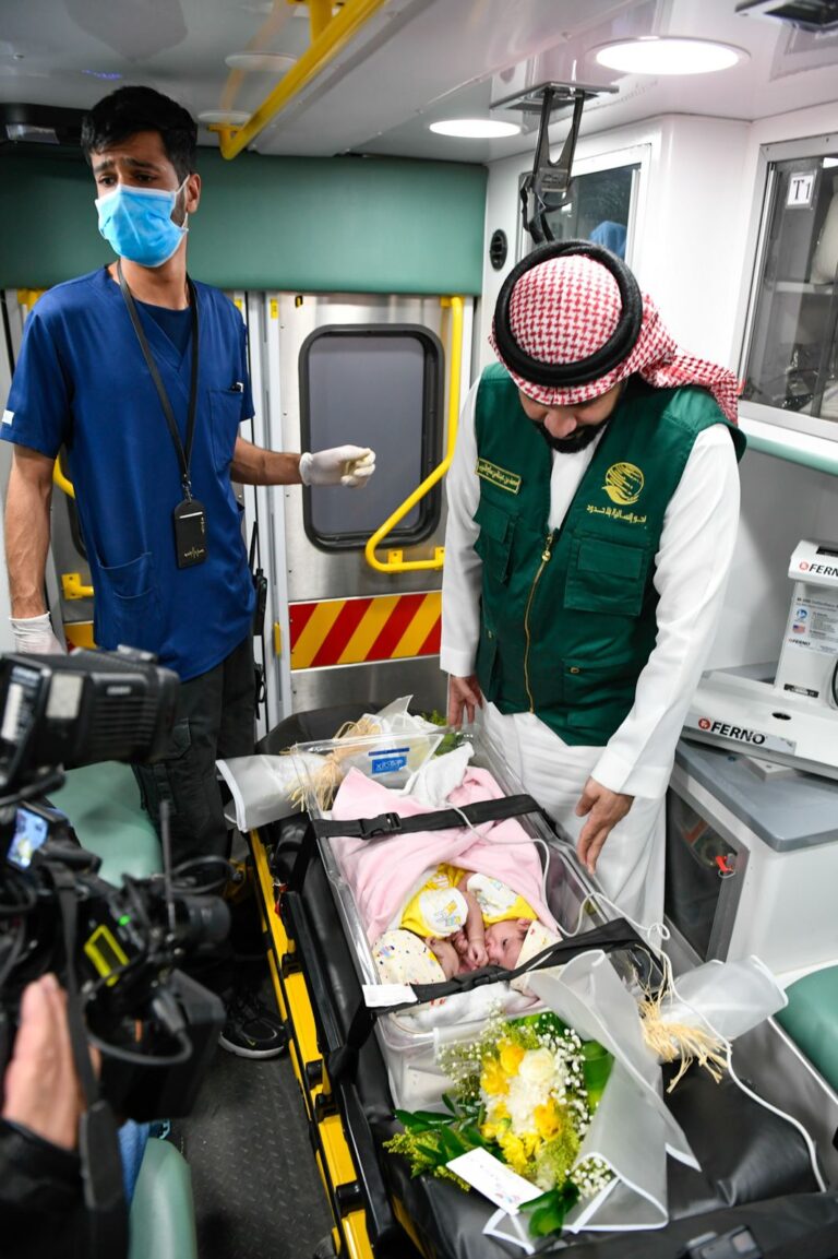 Yemeni conjoined twins arrive in Riyadh amid separation surgery hopes