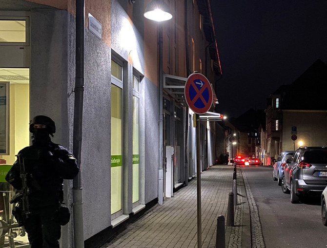 Man fatally shoots woman, self at supermarket in Germany