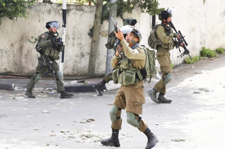 Israeli forces shoot dead 3 Palestinians in Friday morning operation