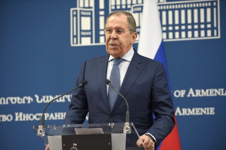 Russia FM heads to Iran for talks