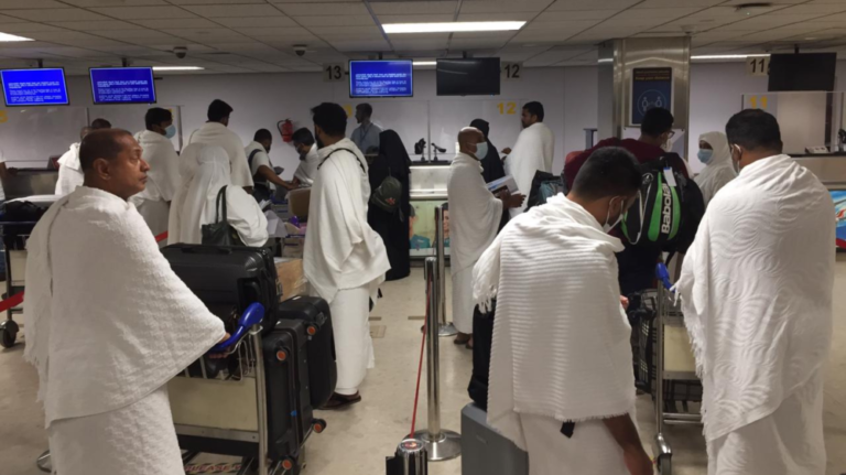 First Sri Lankan pilgrims depart for Hajj despite skyrocketing travel costs