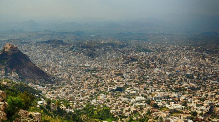 Houthi militia targets army positions in Taiz