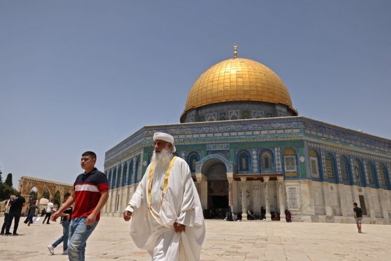 Israel expands permits for Palestinians on Eid Al-Adha