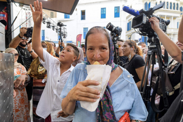 Tunisian street vendor serves success despite bureaucracy