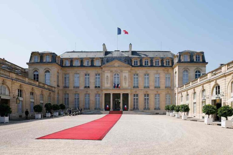 UAE President arrives in France in first official foreign visit