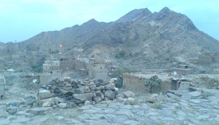 Houthis besiege, attack small village in Yemen’s Al-Bayda