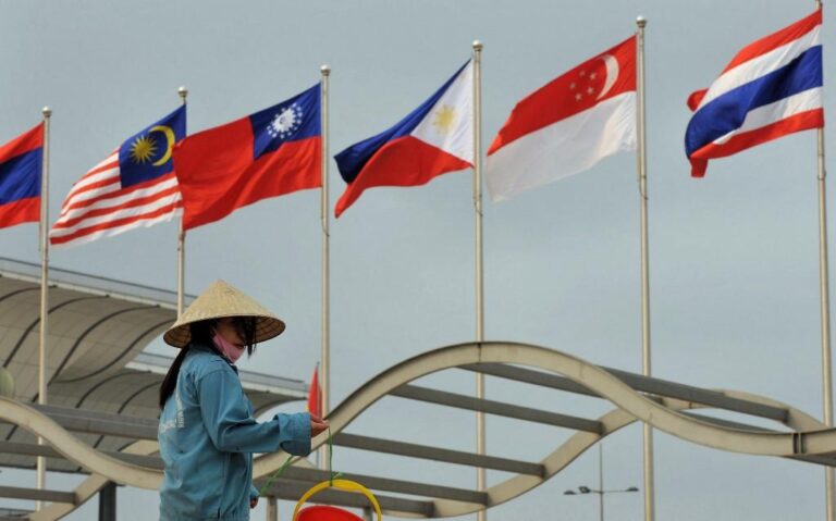 ASEAN foreign ministers to push for tougher action on Myanmar