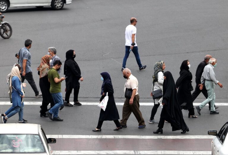 Iran arrests militants planning attacks on religious gatherings