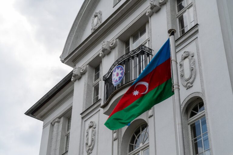 Shiite protest group breaks into Azerbaijani Embassy in London