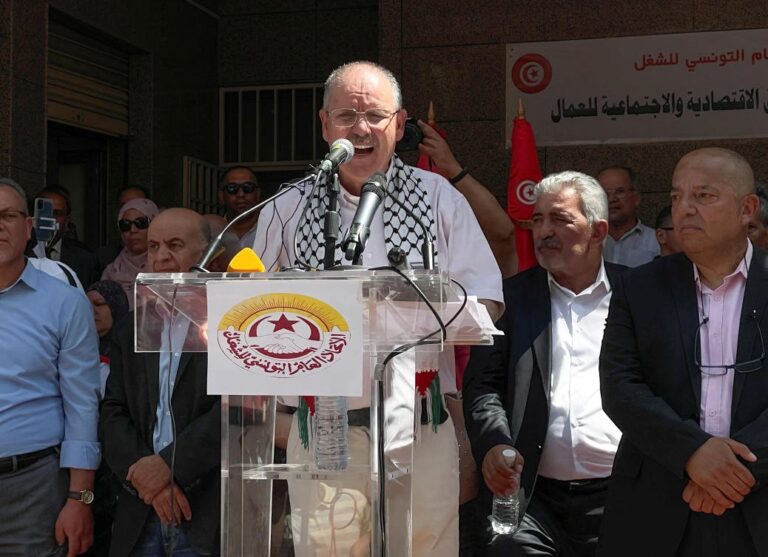 Tunisian government, unions agree to talks on IMF reform program