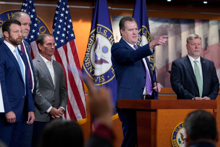 FBI seized top secret documents at Trump’s home; Espionage Act cited