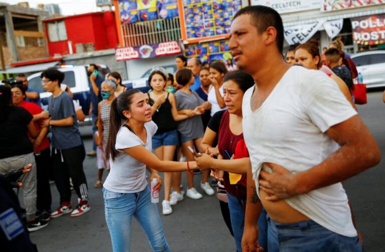 Rival cartels clash in Mexican border city Juarez, killing 11