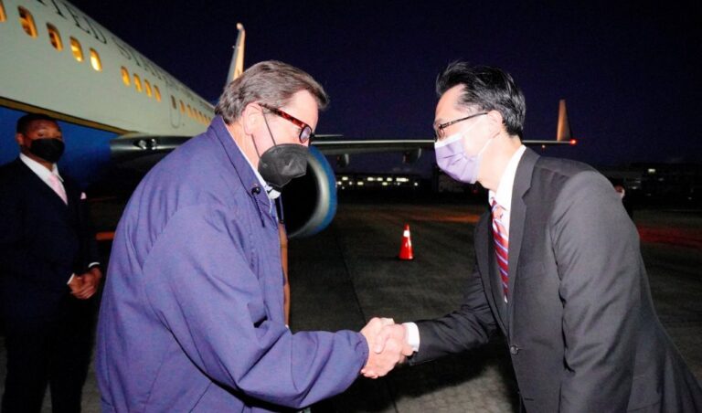 US lawmakers arrive in Taiwan with China tensions simmering