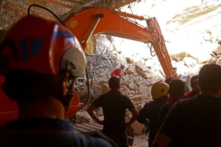 Two more bodies pulled from Iraq shrine after landslide