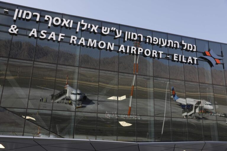 Palestinian Authority urges Palestinians not to use Israeli airport