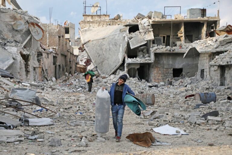 How Western travel bloggers project a sanitized reality of Syria’s war