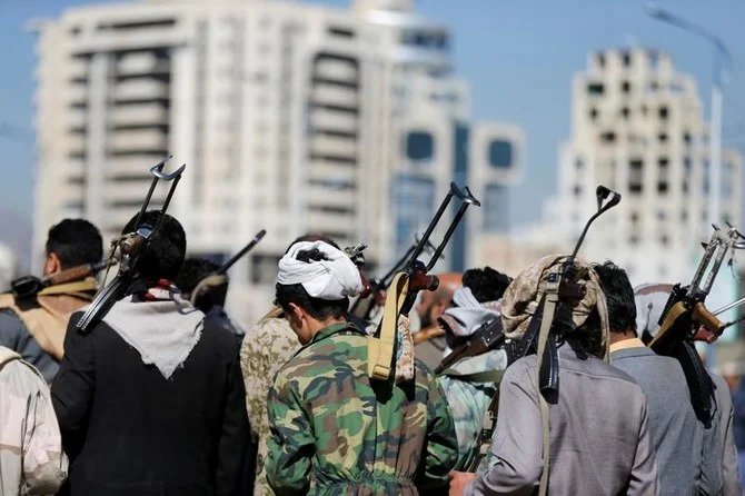 Houthis slammed for torturing abducted journalists