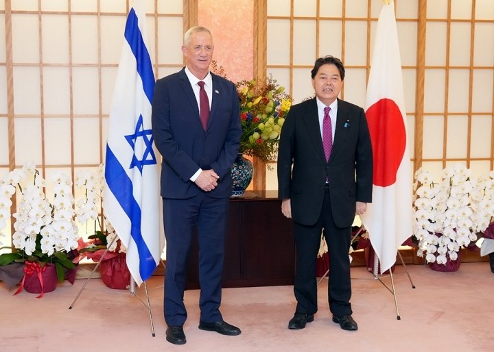 Hayashi confirms support for two-state solution for Palestinians