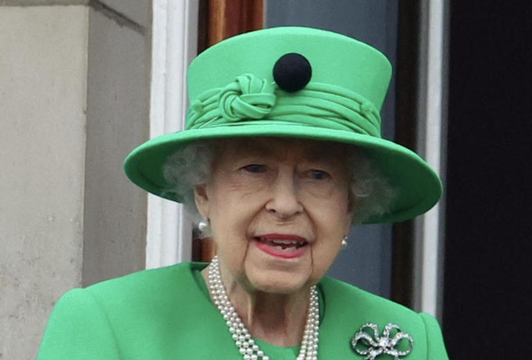 UK’s Queen Elizabeth says she is ‘deeply saddened’ by severe flooding in Pakistan