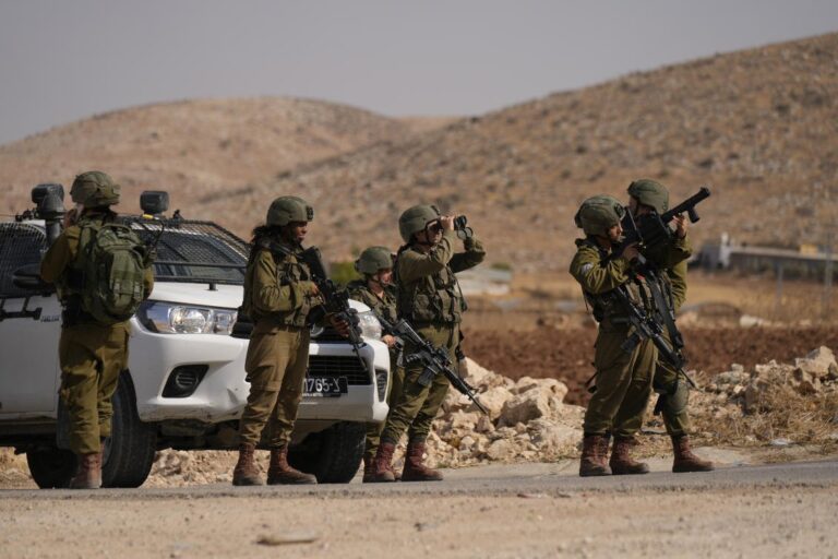Palestinians: Israeli forces kill 19-year-old in clashes