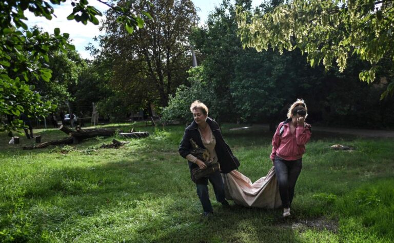 Preparing for harsh winter in Ukraine’s Donbas