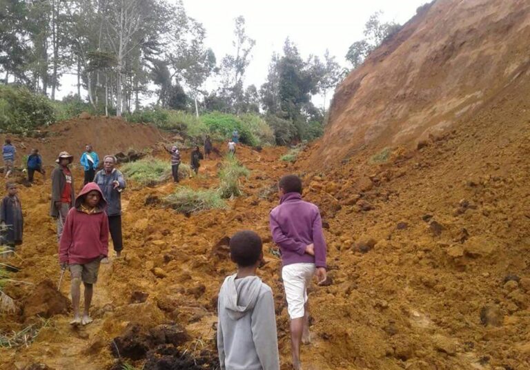 Huge quake hits Papua New Guinea, extent of damage unclear