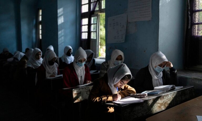 Afghans urge reopening schools for girls