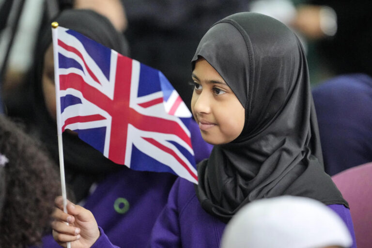 London Central Mosque holds service to honor life of Queen Elizabeth