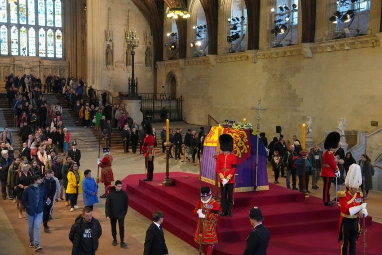 Man arrested after ‘disturbance’ as line to see Queen Elizabeth II swells