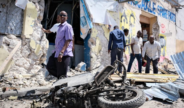 Somali militia beheads insurgents after battle, witnesses say